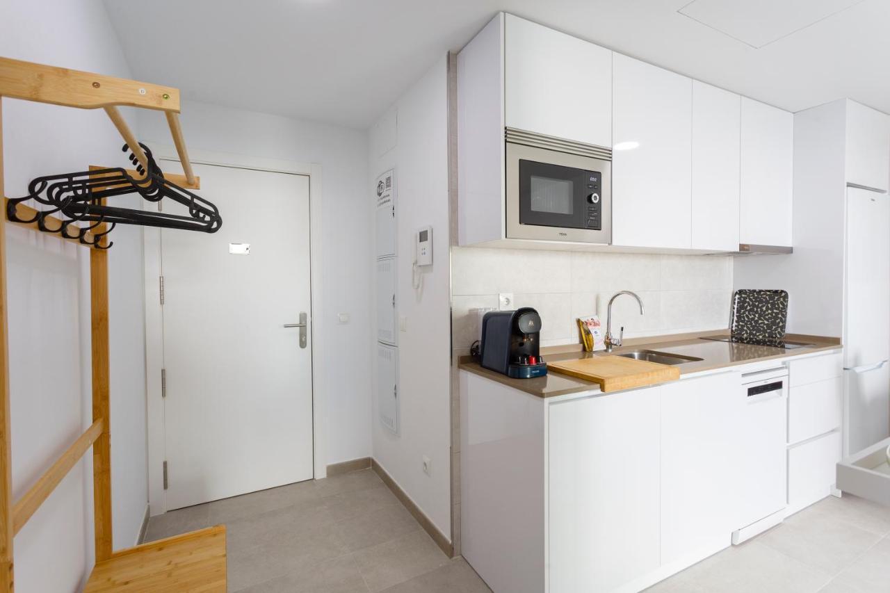 Poseidon Beach Apartment & Parking By Cadiz4Rentals Exterior photo