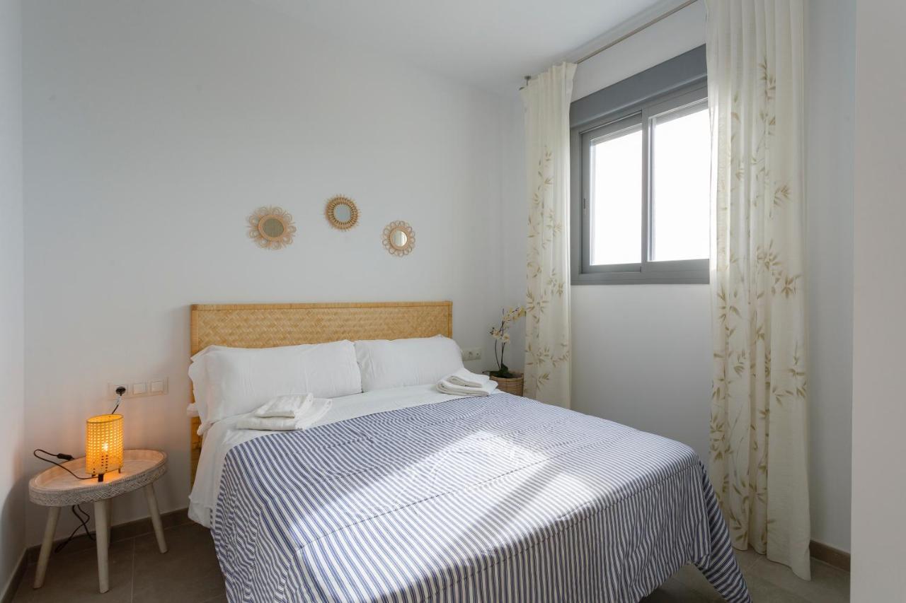 Poseidon Beach Apartment & Parking By Cadiz4Rentals Exterior photo