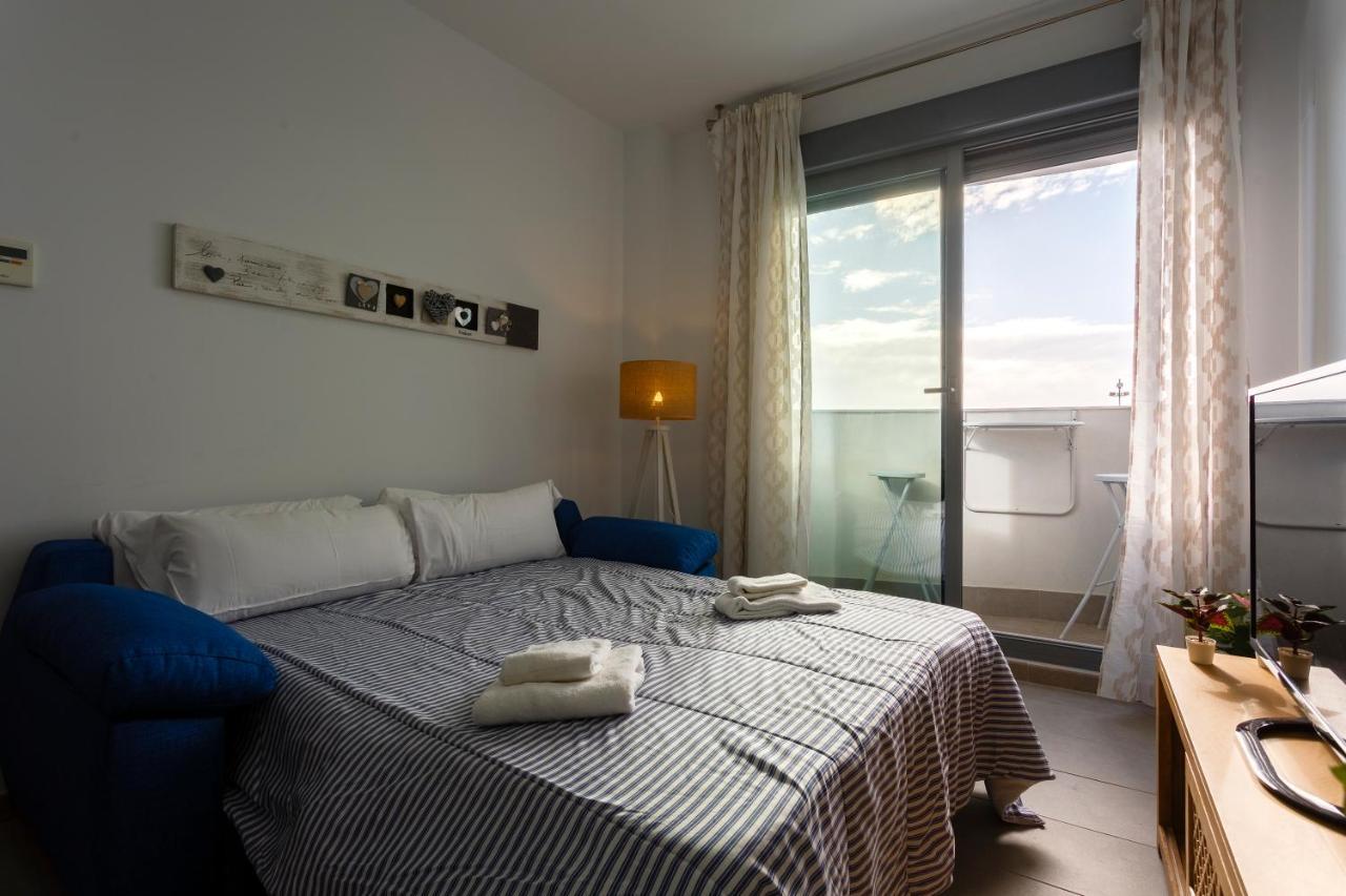 Poseidon Beach Apartment & Parking By Cadiz4Rentals Exterior photo