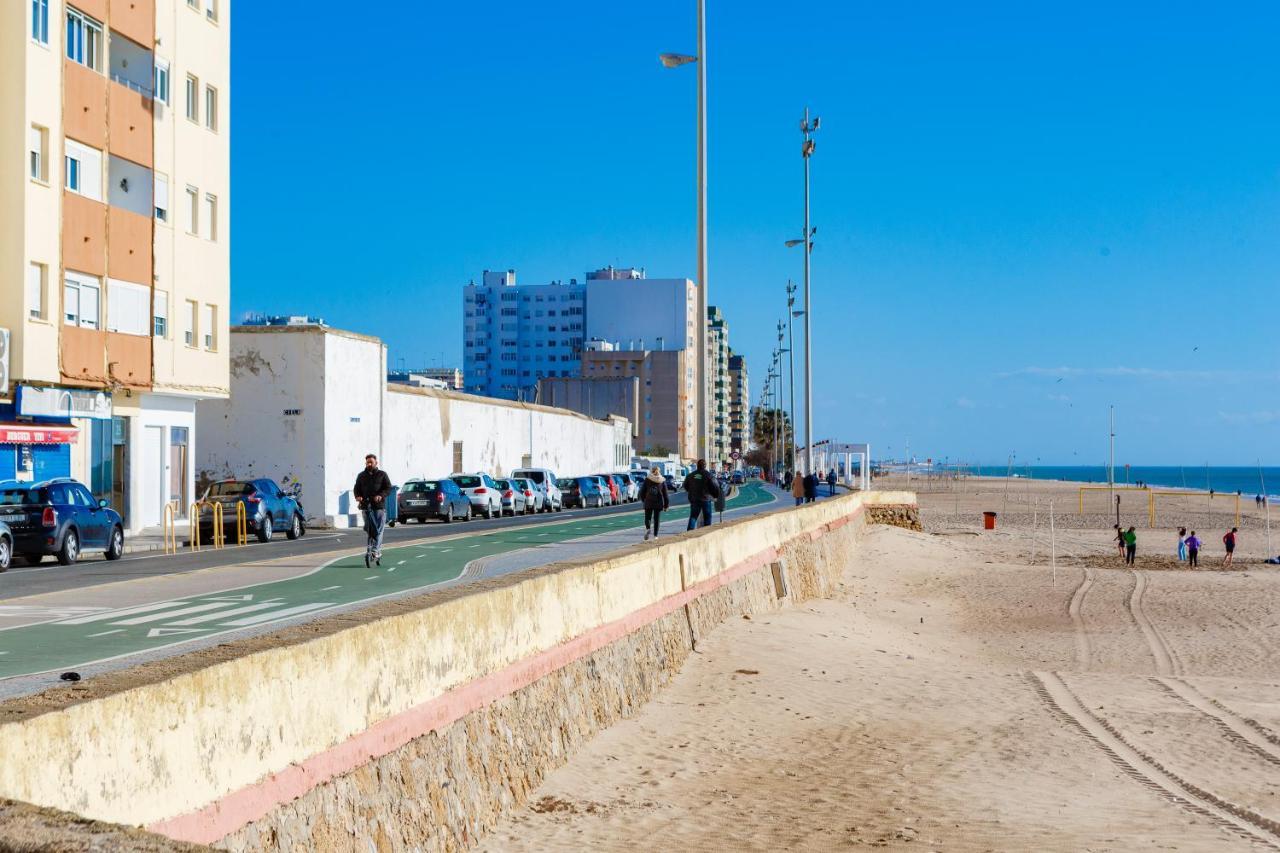 Poseidon Beach Apartment & Parking By Cadiz4Rentals Exterior photo